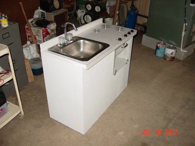 Toy Kitchen 003.jpg